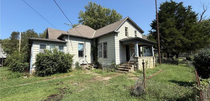 503 Benton Avenue, Excelsior Springs, MO 64024