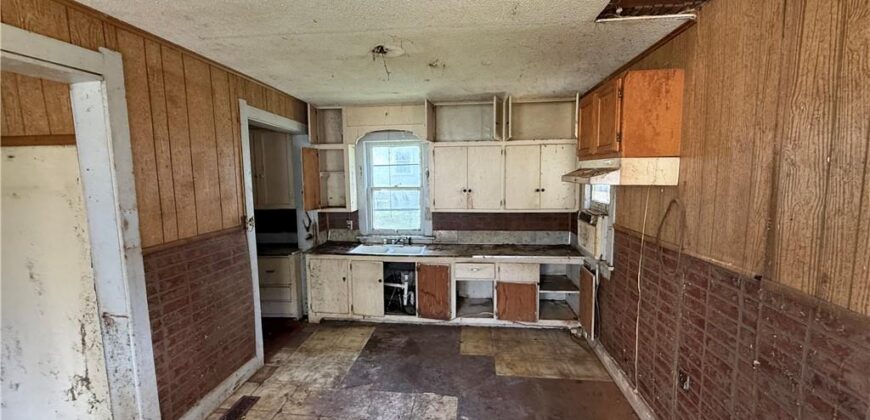 503 Benton Avenue, Excelsior Springs, MO 64024