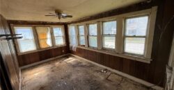 503 Benton Avenue, Excelsior Springs, MO 64024