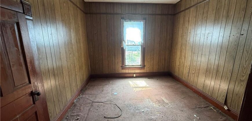 503 Benton Avenue, Excelsior Springs, MO 64024