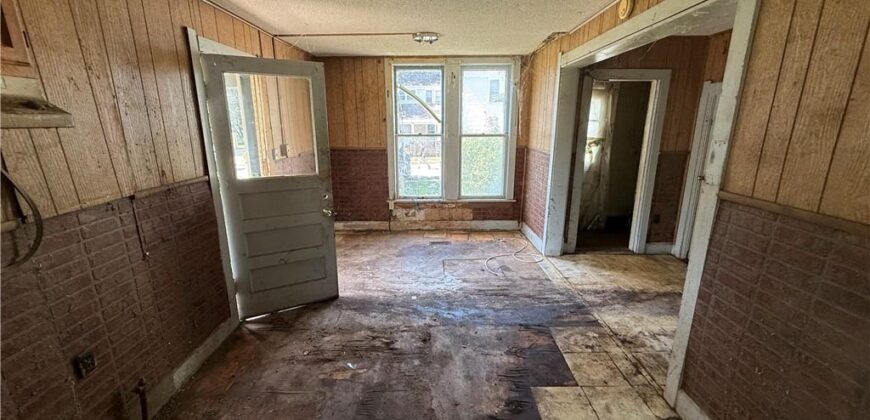 503 Benton Avenue, Excelsior Springs, MO 64024