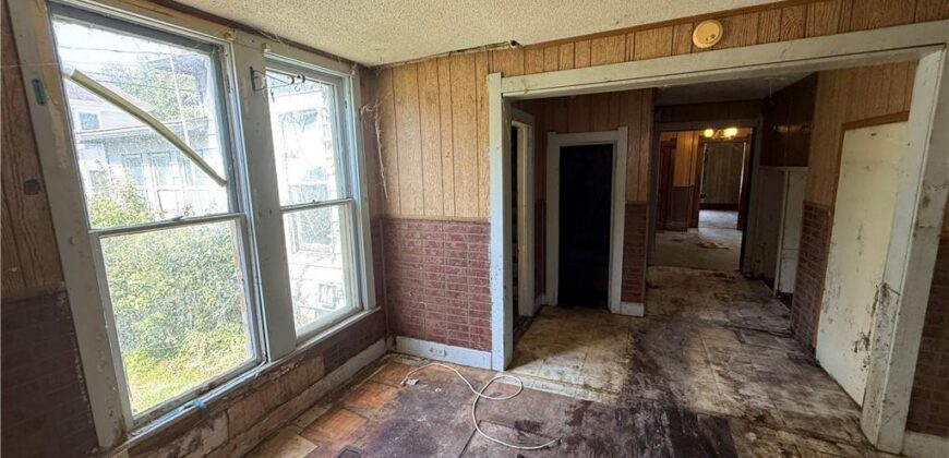 503 Benton Avenue, Excelsior Springs, MO 64024