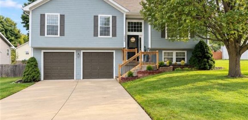 10430 N Tracy Avenue, Kansas City, MO 64155