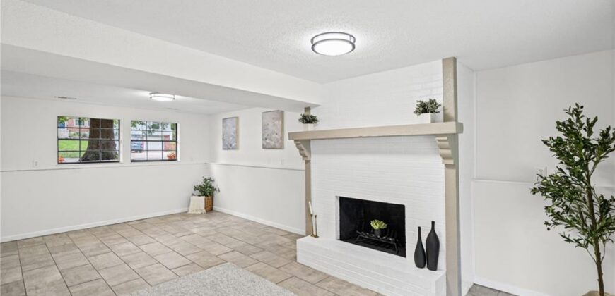 9321 NW 68th Street, Kansas City, MO 64152