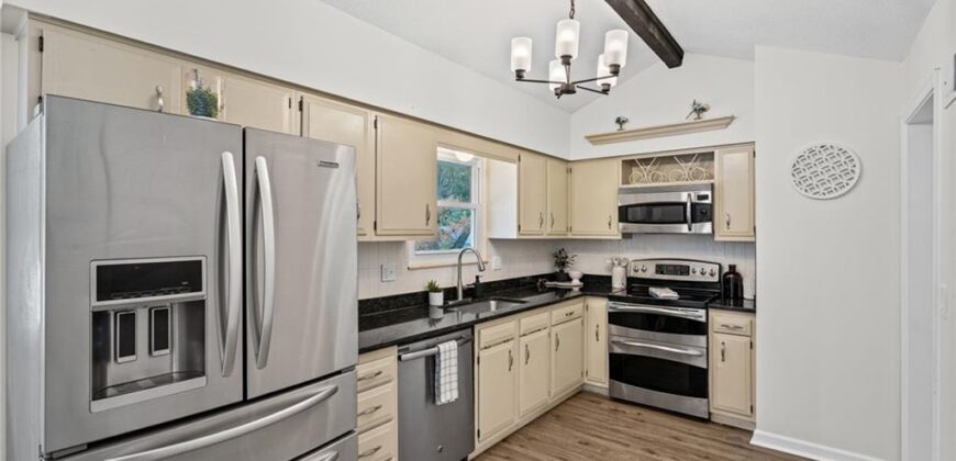 9321 NW 68th Street, Kansas City, MO 64152