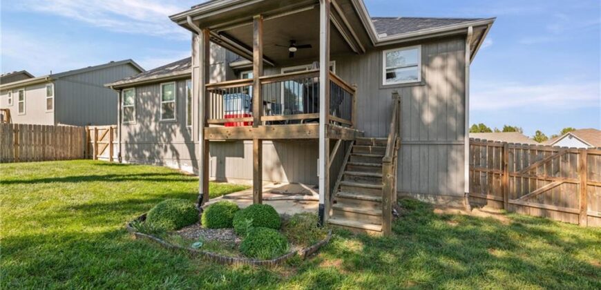 1501 NE 196th Street, Smithville, MO 64089