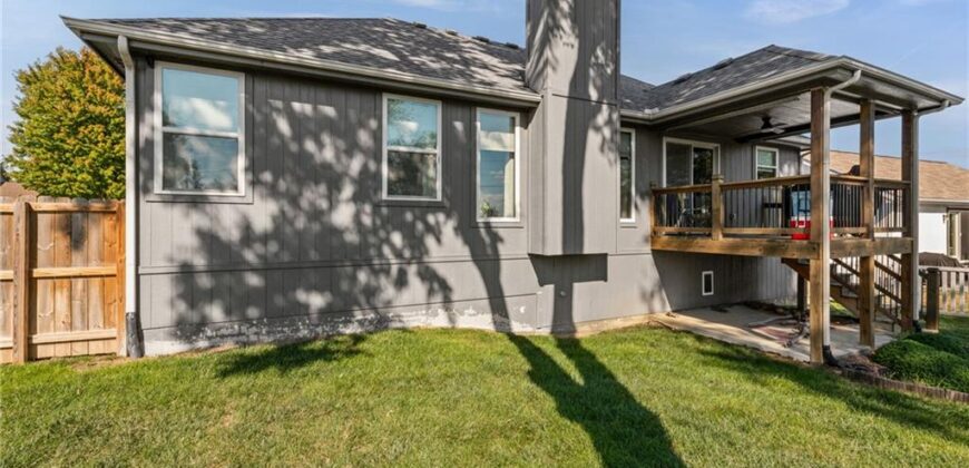 1501 NE 196th Street, Smithville, MO 64089