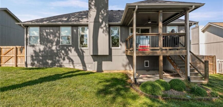 1501 NE 196th Street, Smithville, MO 64089