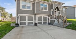 1501 NE 196th Street, Smithville, MO 64089