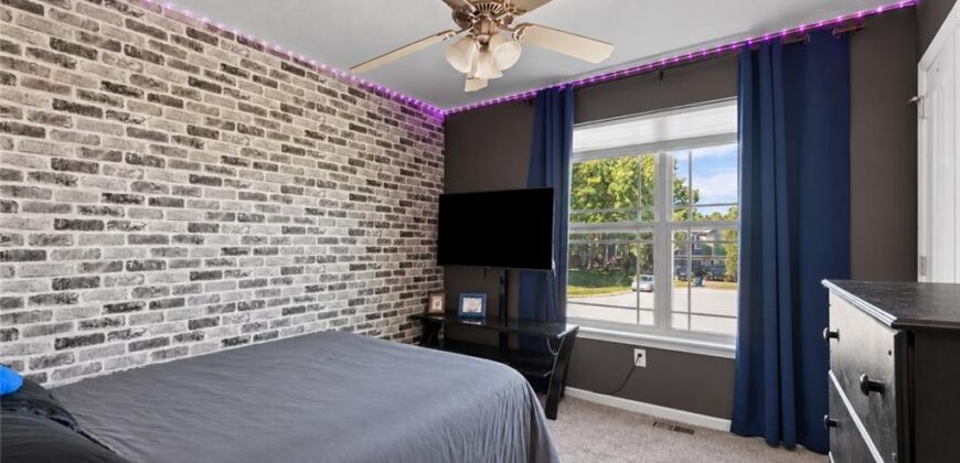 1501 NE 196th Street, Smithville, MO 64089