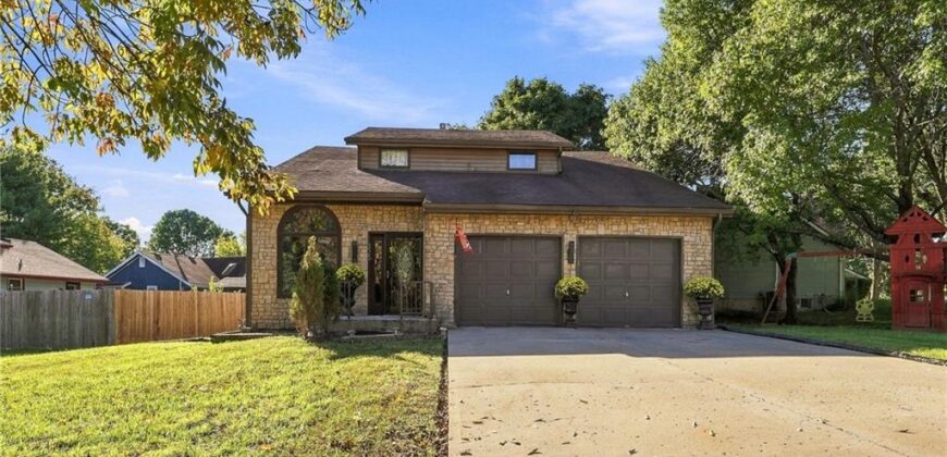 205 NW 101st Place, Kansas City, MO 64155