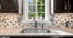 205 NW 101st Place, Kansas City, MO 64155