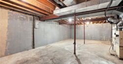 205 NW 101st Place, Kansas City, MO 64155