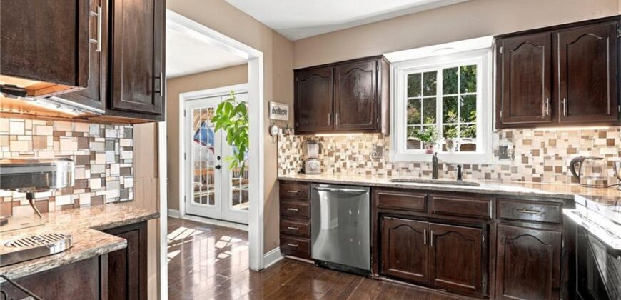 205 NW 101st Place, Kansas City, MO 64155