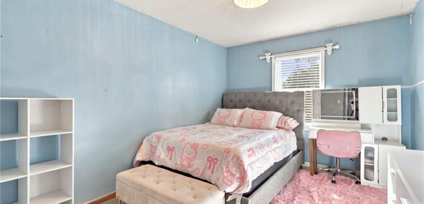 205 NW 101st Place, Kansas City, MO 64155