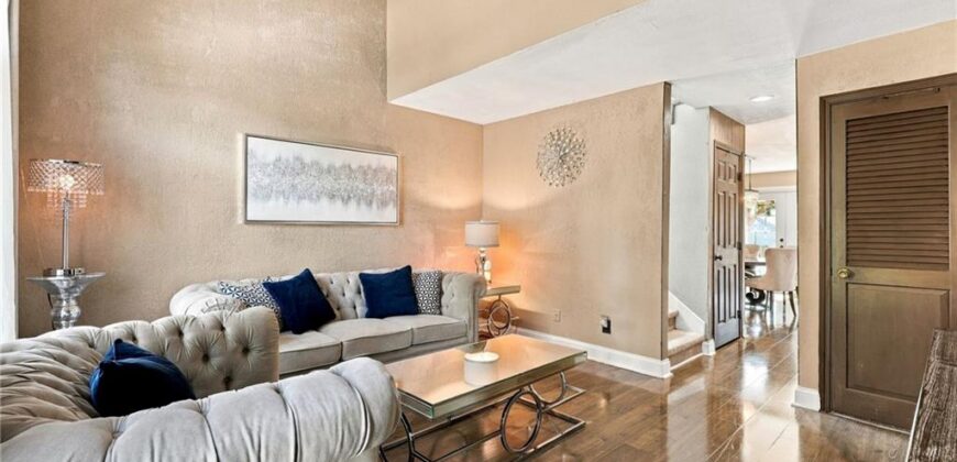 205 NW 101st Place, Kansas City, MO 64155