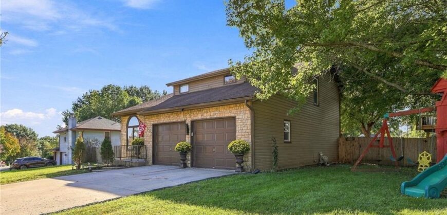 205 NW 101st Place, Kansas City, MO 64155