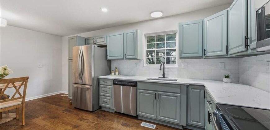 519 NE 98th Place, Kansas City, MO 64155