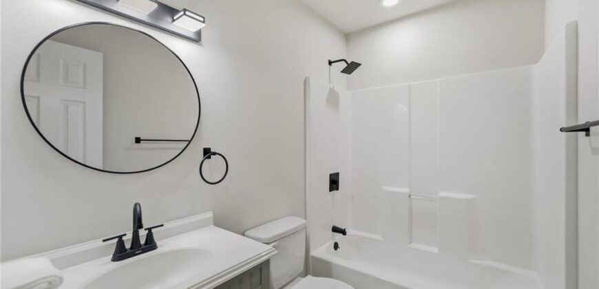 519 NE 98th Place, Kansas City, MO 64155