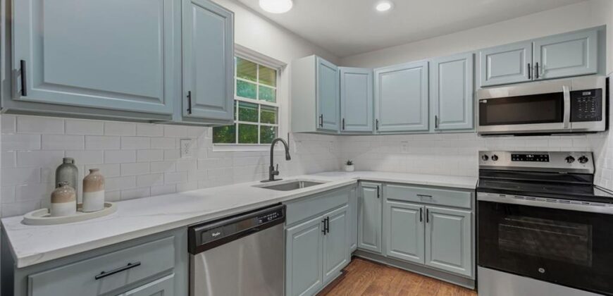 519 NE 98th Place, Kansas City, MO 64155