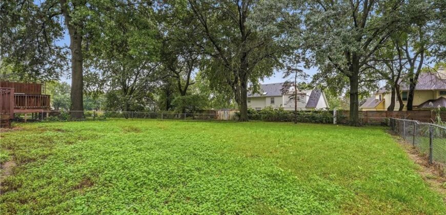 519 NE 98th Place, Kansas City, MO 64155