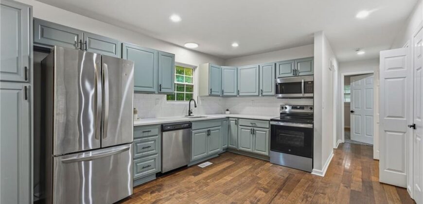 519 NE 98th Place, Kansas City, MO 64155
