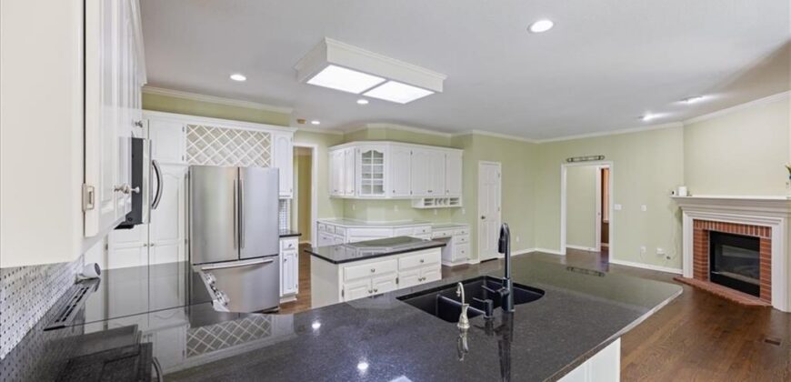 8216 N Michigan Court, Kansas City, MO 64118