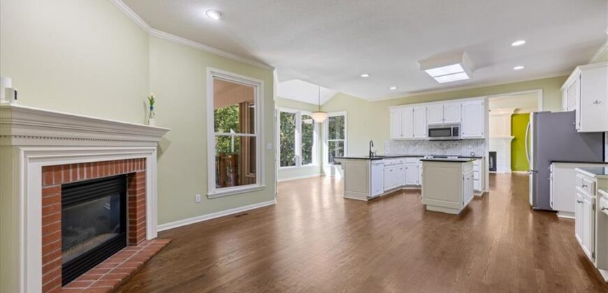 8216 N Michigan Court, Kansas City, MO 64118