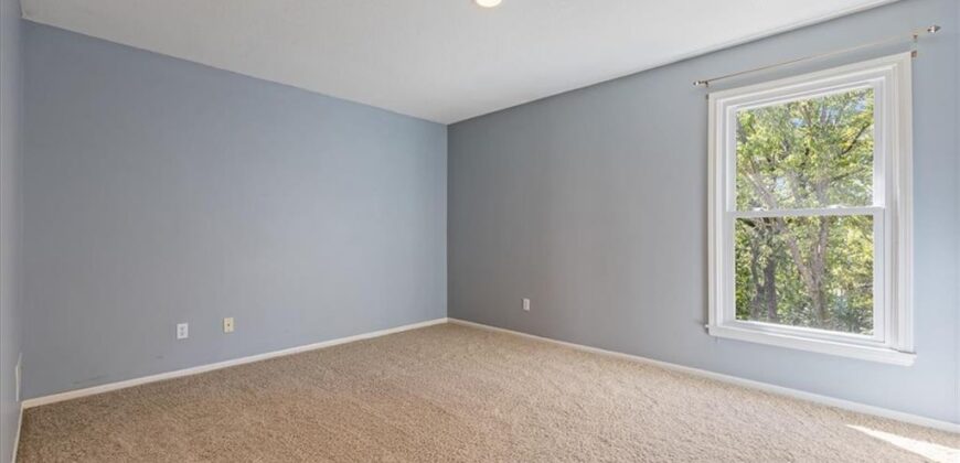 8216 N Michigan Court, Kansas City, MO 64118