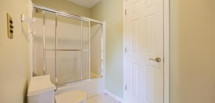8216 N Michigan Court, Kansas City, MO 64118