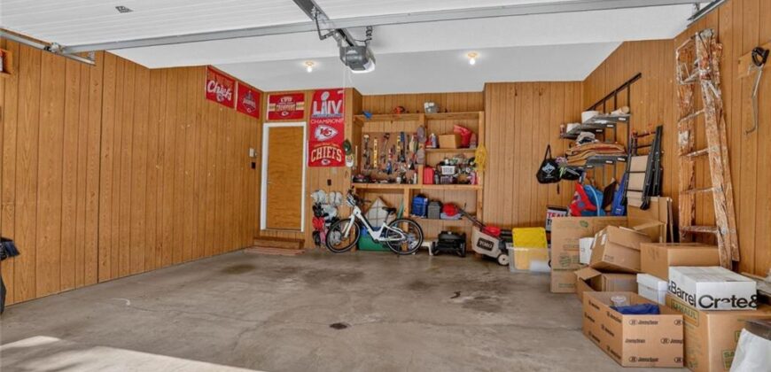 7808 NW 76th Place, Kansas City, MO 64152