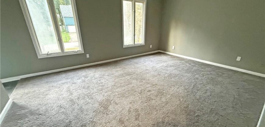 5510 NW Verlin Drive, Parkville, MO 64152