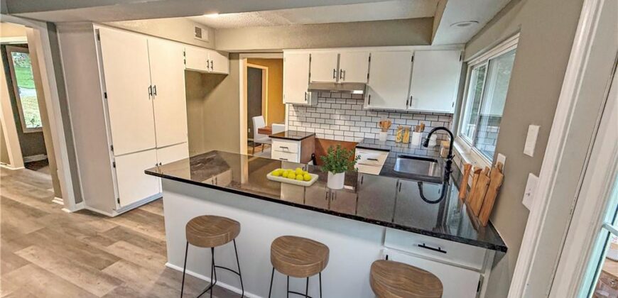 5510 NW Verlin Drive, Parkville, MO 64152