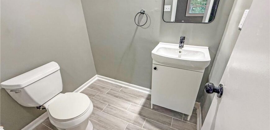 5510 NW Verlin Drive, Parkville, MO 64152