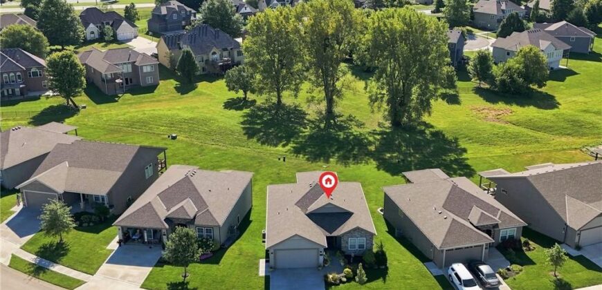 2113 Greenfield Point, Kearney, MO 64060