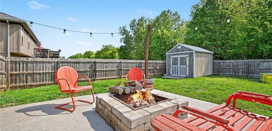 19205 Switchgrass Drive, Smithville, MO 64089