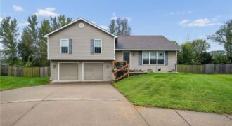 8416 N Winfield Avenue, Kansas City, MO 64153