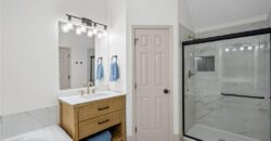 1714 NW 57th Court, Kansas City, MO 64151