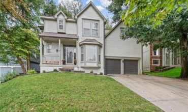 1714 NW 57th Court, Kansas City, MO 64151