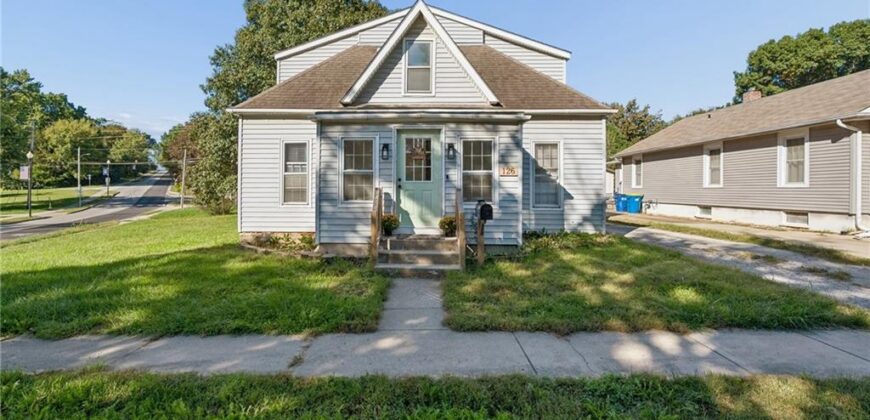 126 S Fairview Avenue, Liberty, MO 64068