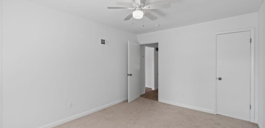 8108 9 Highway, Kansas City, MO 64152