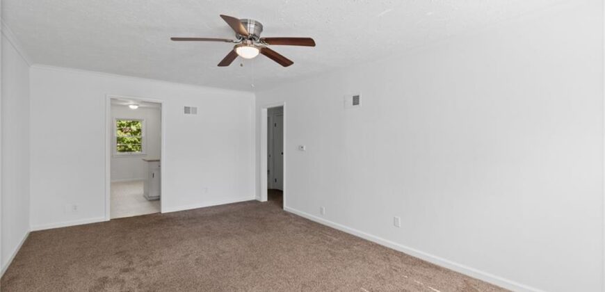 8108 9 Highway, Kansas City, MO 64152
