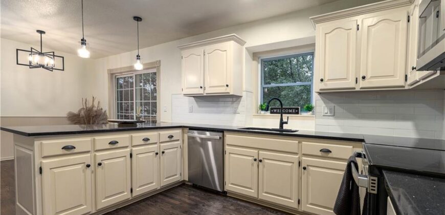 9624 N Wayne Avenue, Kansas City, MO 64155