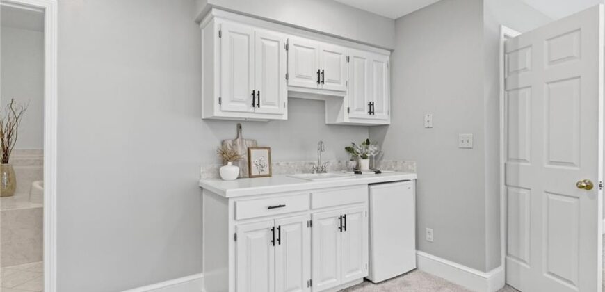 1325 NW 47th Street, Kansas City, MO 64116