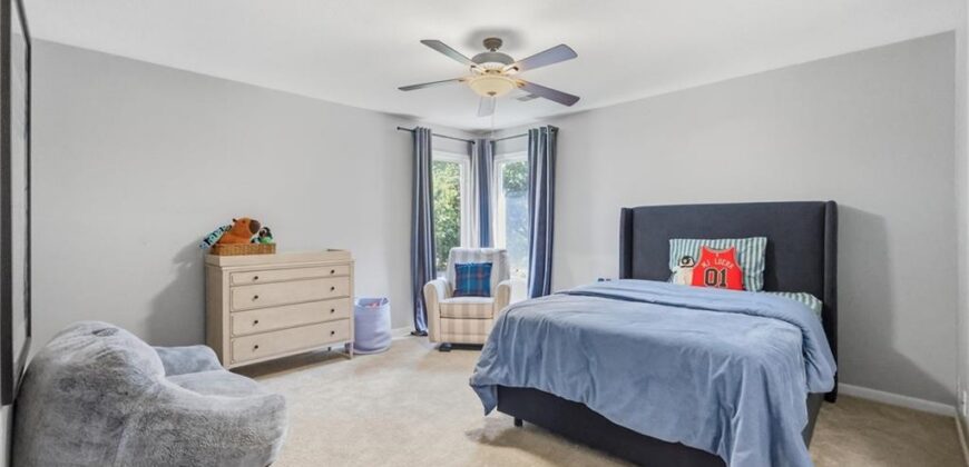 1325 NW 47th Street, Kansas City, MO 64116