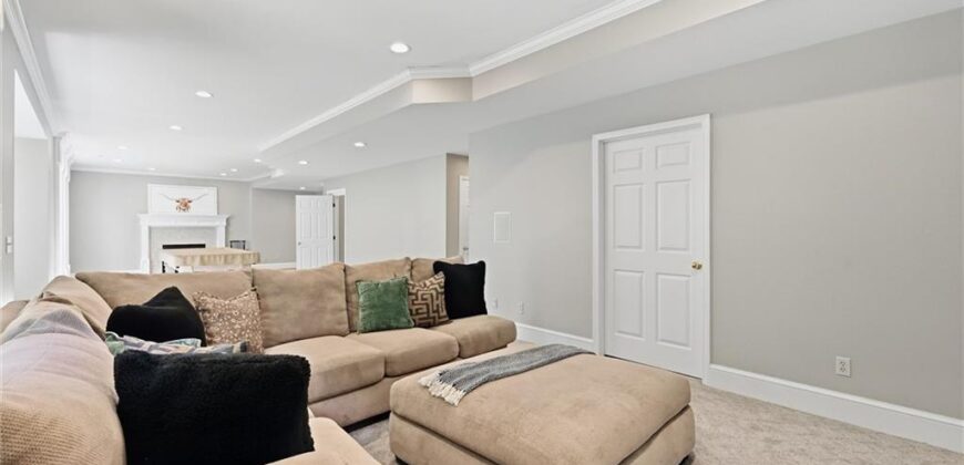 1325 NW 47th Street, Kansas City, MO 64116