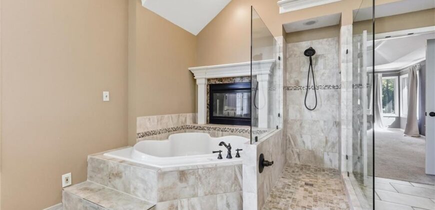 1325 NW 47th Street, Kansas City, MO 64116