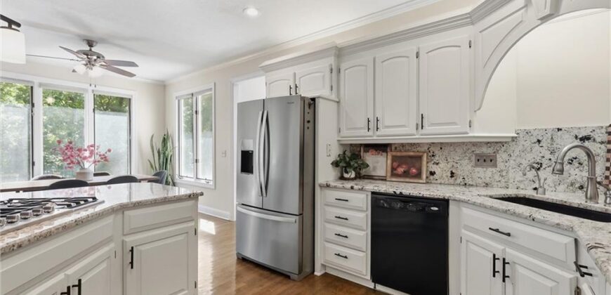 1325 NW 47th Street, Kansas City, MO 64116