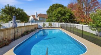 1304 NE 104th Place, Kansas City, MO 64155