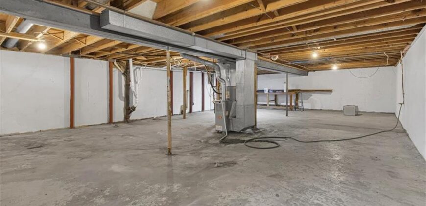 112 W 8th Street, Kearney, MO 64060